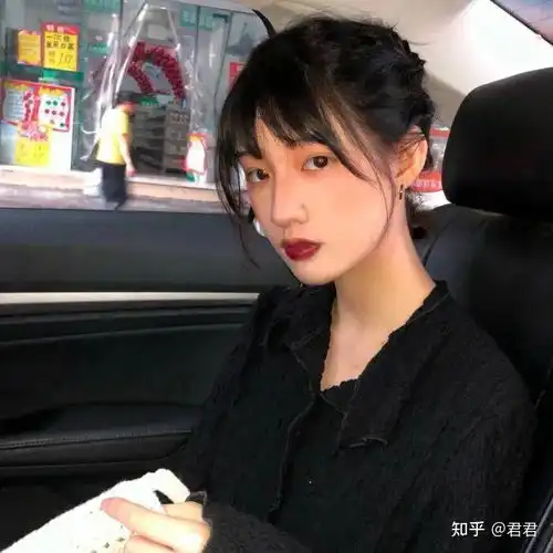 成熟御姐氛围感头像