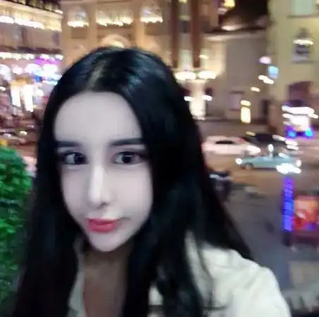  珠圆玉润的脸都快消失了现在一个个是吃不上饭了吗