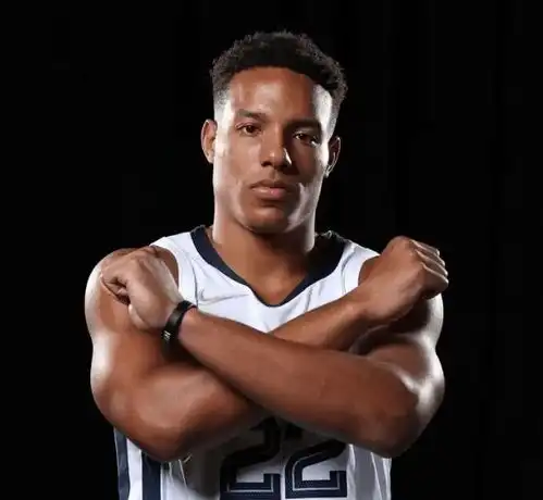  nba晚报艾弗森列前五分卫卢称威少领袖kg看好华子