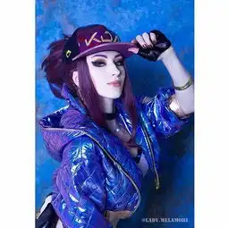  火辣美女coslolkda女团一人饰三角尽显万种风情