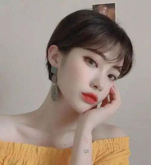  用什么迎接夏天短发短发