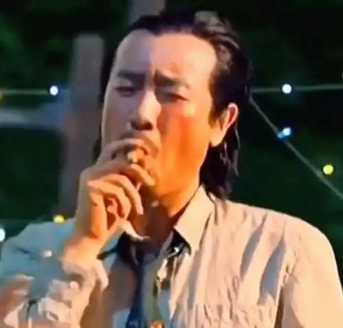 尊龙年轻图片高清头像无