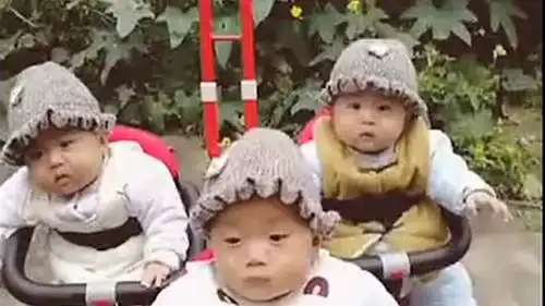 家有三胞胎小模样呆萌呆萌的