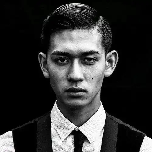  用了发油能让你变男神