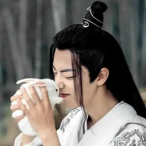  粉丝有160万之多,肖战为什么会成为吸粉能力那么强的明星