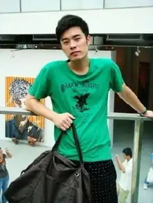  陈赫大学曾被评为校草说周渝民不帅的请看一下他周围的倒霉同学