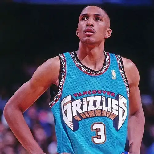  1996选秀13顺位的科比5冠2fmvp,在他之前几位有何成就呢