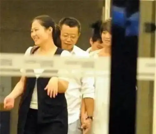  卑微的朱丹,就这样成了爱情的奴隶,不知她可曾后悔过