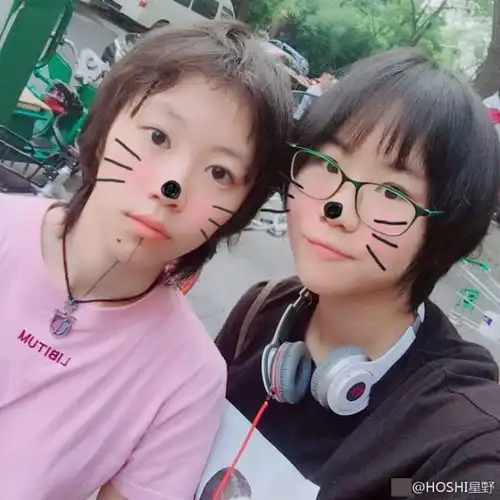 15岁女生自拍头像