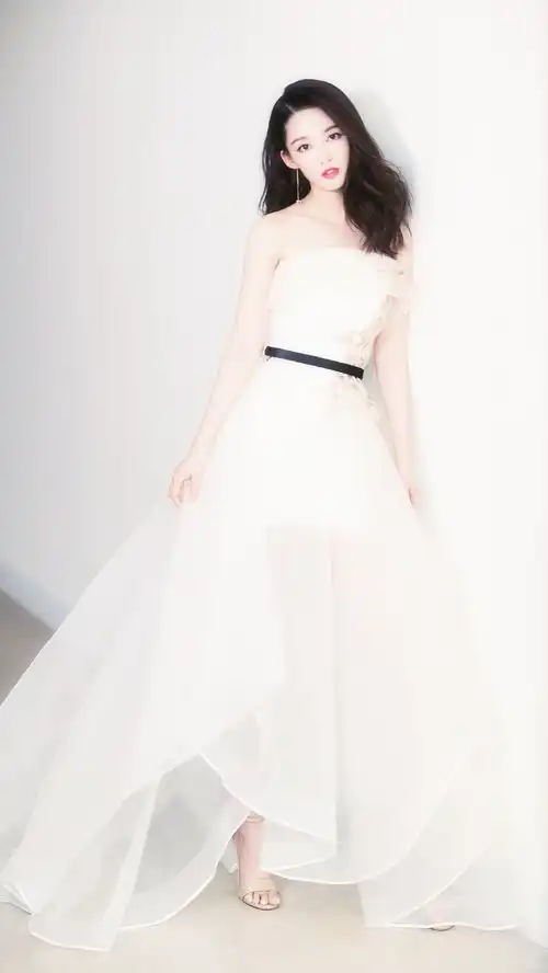  明星图集李沁美图写真