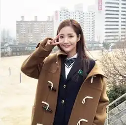  朴敏英新剧她的私生活海报公开将演追星站姐