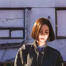  皮肤要细心呵护每天轻轻拍拍,紧实脸部轮廓