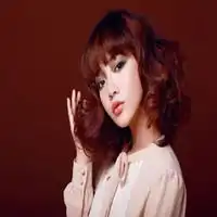 好看头像背影11岁邓家佳
