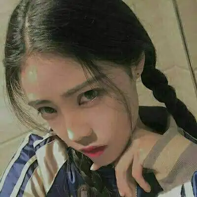  听着曾经熟悉的歌想着如今陌生的你