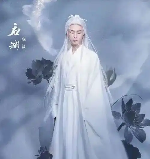  成毅杨紫新剧爆接吻路透吻戏被一群人围观,cp感足也不害羞