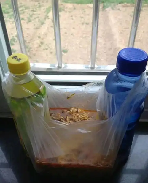  开心一刻笑话儿子在学校把人打了,教导主任把我叫到学校