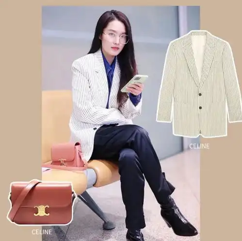  李沁把戒指固定在衣服上,本以为不好看,却成为时尚爆款