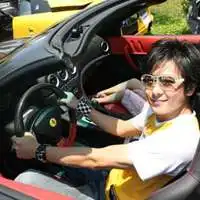  开法拉利喝酒头像高清图片微信头像图片大全
