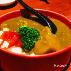  黑店日式酒场的牛尾咖喱饭好不好吃用户评价口味怎么样武汉美食牛尾咖喱饭实拍图片大众点评