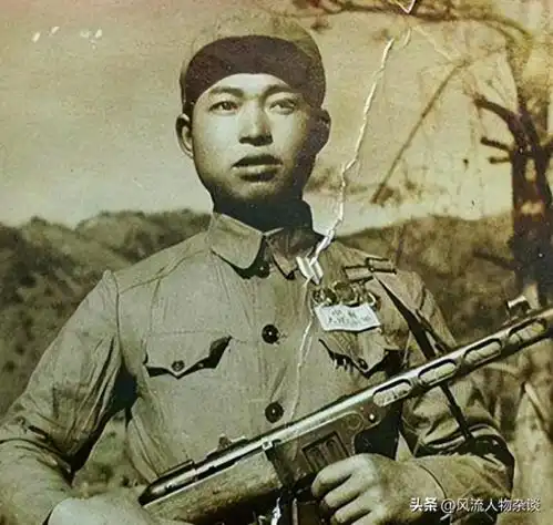  1963年,首长去内蒙视察,发现流浪汉,竟是牺牲12年战友,一等功臣