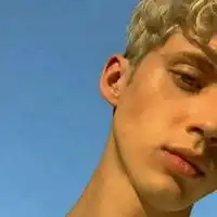  troyesivan头像高清