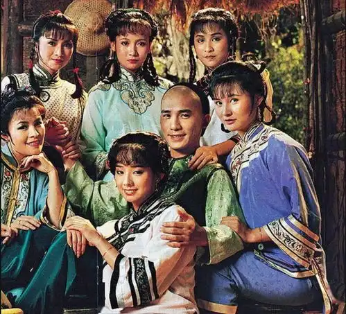  梁朝伟贺60岁女星生日,1984年版韦小宝与三个小老婆重聚