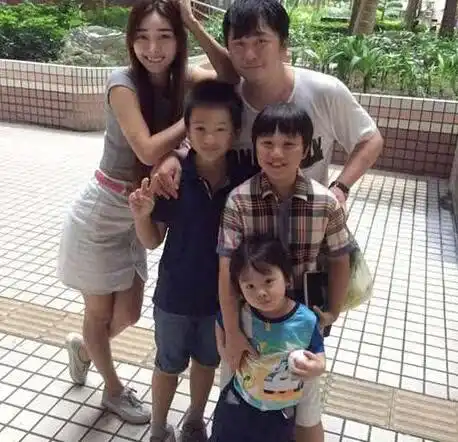  5岁出名的他被父母拿来当摇钱树,如今的他与路人毫无差别