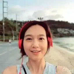  她曾是浙江卫视一姐,跳槽芒果台因口误被封杀,33岁辞职,却活得比谁都自在