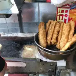  老郭家6点早餐的油条好不好吃用户评价口味怎么样太原美食油条实拍图片大众点评