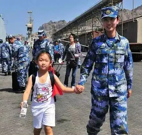  今天,这组照片刷屏了,他们的帅,从来不用装