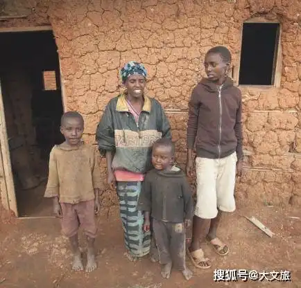  月收入27美元的家庭过着什么样的生活