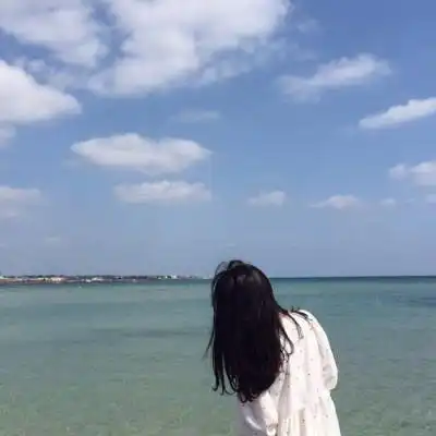  蓝色系头像女高清真人深蓝色系女生霸气头像