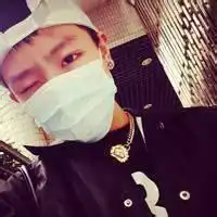 头像男戴口罩动漫