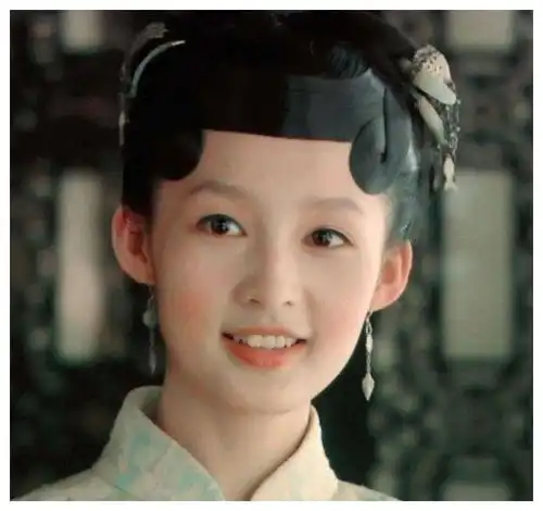  女明星18岁有多美杨幂清纯,刘亦菲自带仙气,郑爽有张初恋脸