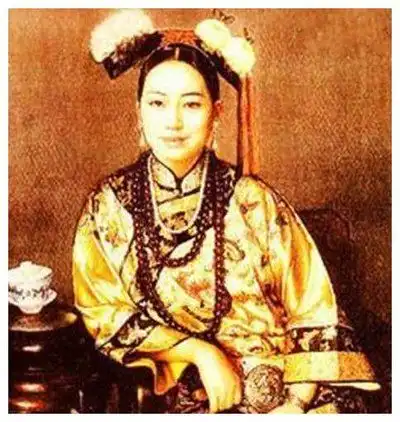  慈禧干呕嗜睡,御医诊脉后跪地道喜老佛爷,您这是害喜了军事同盟军事条约害喜御医李进喜清朝手机网易网