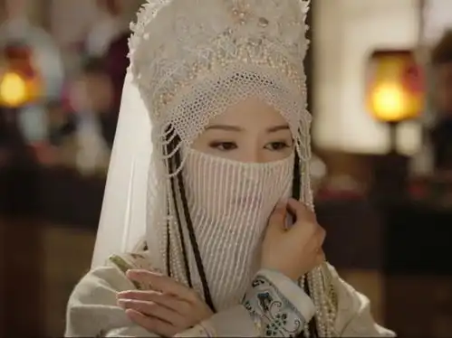  异族装扮的古装美人,黎姿李沁彭小苒,谁最美