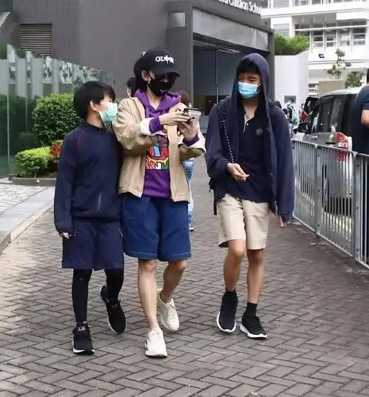  张柏芝三胎生父是苏致远其实之前早就已经回复过,很多人都不信