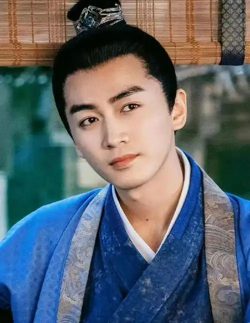  陈晓童瑶新剧小日子路透,网友质疑陈晓身高,不到180厘米