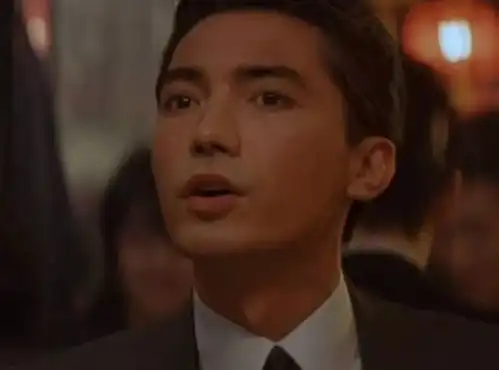  帅气的古天乐,美男子吴彦祖,痞帅的陈冠希,都不急盛世美颜的他