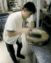  搞笑gif当我看到狗群中有一只哈士奇,我知道你这家已经不保了