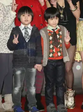  小小彬林妙可不似幼时可爱能慢点长大吗