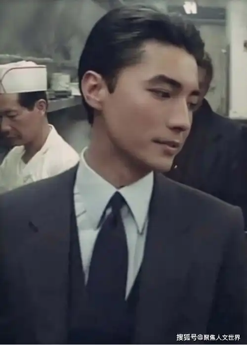  演员尊龙出生贫寒却天生贵气,一段婚姻无儿无女,68岁孑然一身