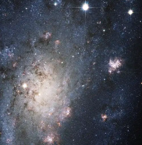  ngc2403