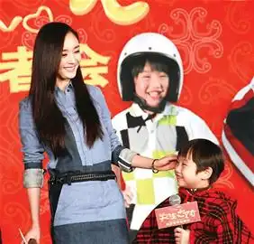  仔仔变奶爸向杨幂送祝福
