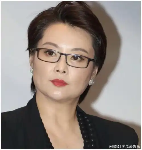  袁立,傲气张狂终将付出代价