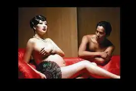  孕妈女星大胆裸照曝光李嘉欣钟丽缇纷纷出镜
