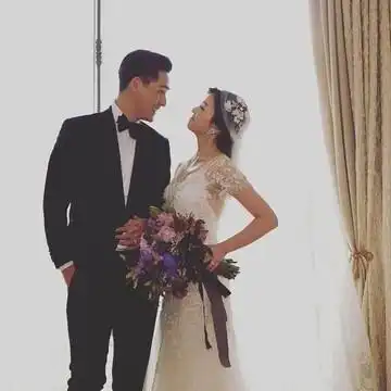  周渝民和老婆的结婚照终于曝光,网友瞒三年才曝光也是厉害