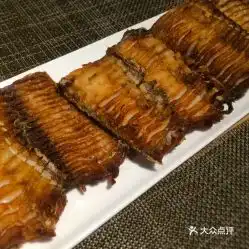  草窝烤鸭满都海店的鲜椒带鱼好不好吃用户评价口味怎么样呼和浩特美食鲜椒带鱼实拍图片大众点评