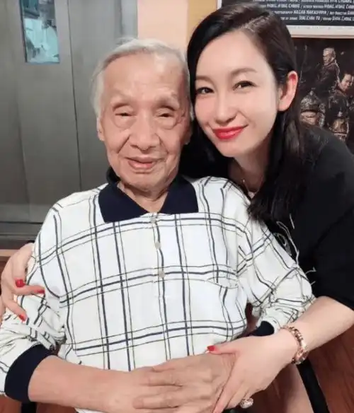  再传噩耗98岁老戏骨常枫睡梦中去世,3年前曾再次斩获影帝