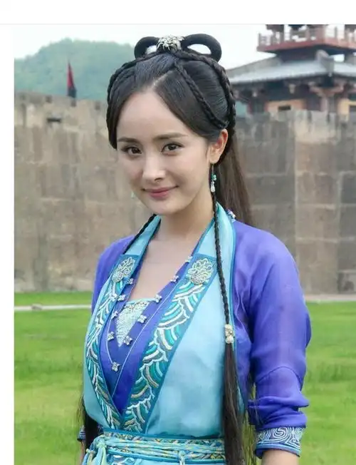  杨幂和迪丽热巴,究竟是什么关系